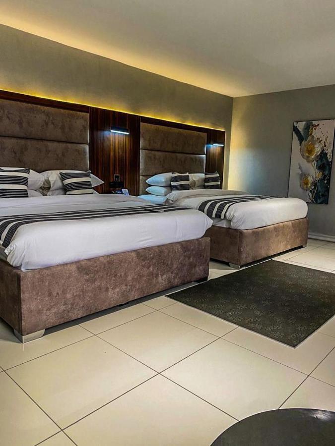 Gravity Hotels By Ace โอเวอร์รี ภายนอก รูปภาพ