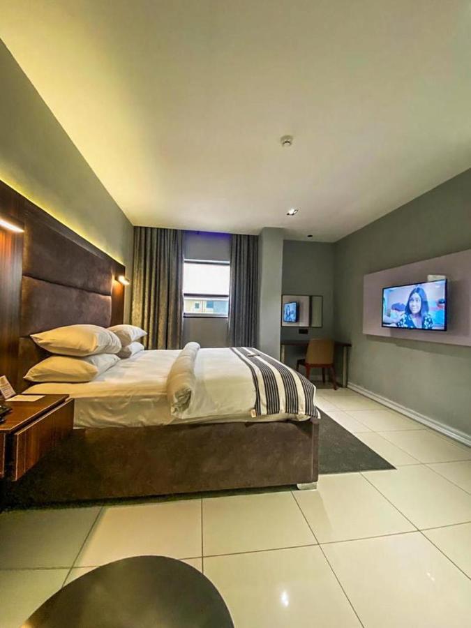 Gravity Hotels By Ace โอเวอร์รี ภายนอก รูปภาพ